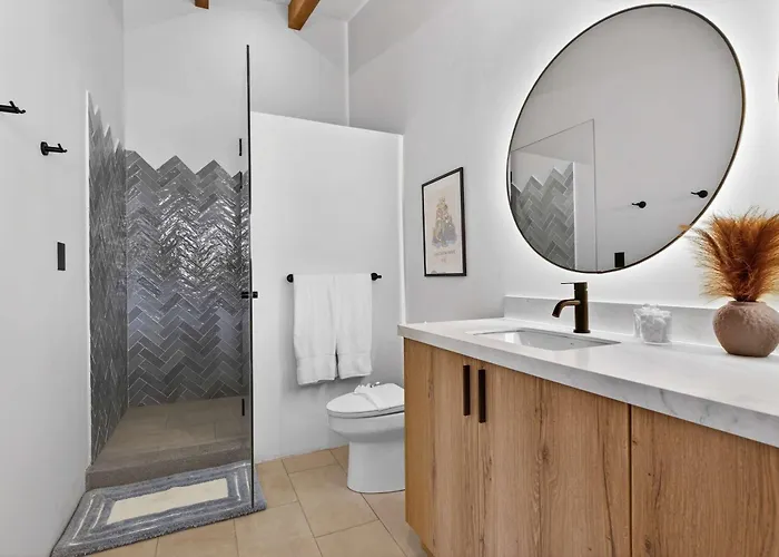 Modern With Private Pool Holiday home