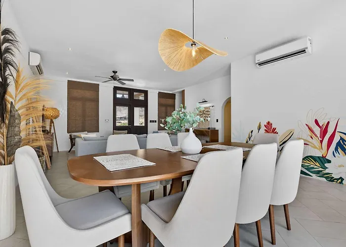 Modern With Private Pool Holiday home *