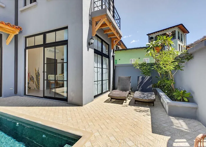 Modern With Private Pool *
